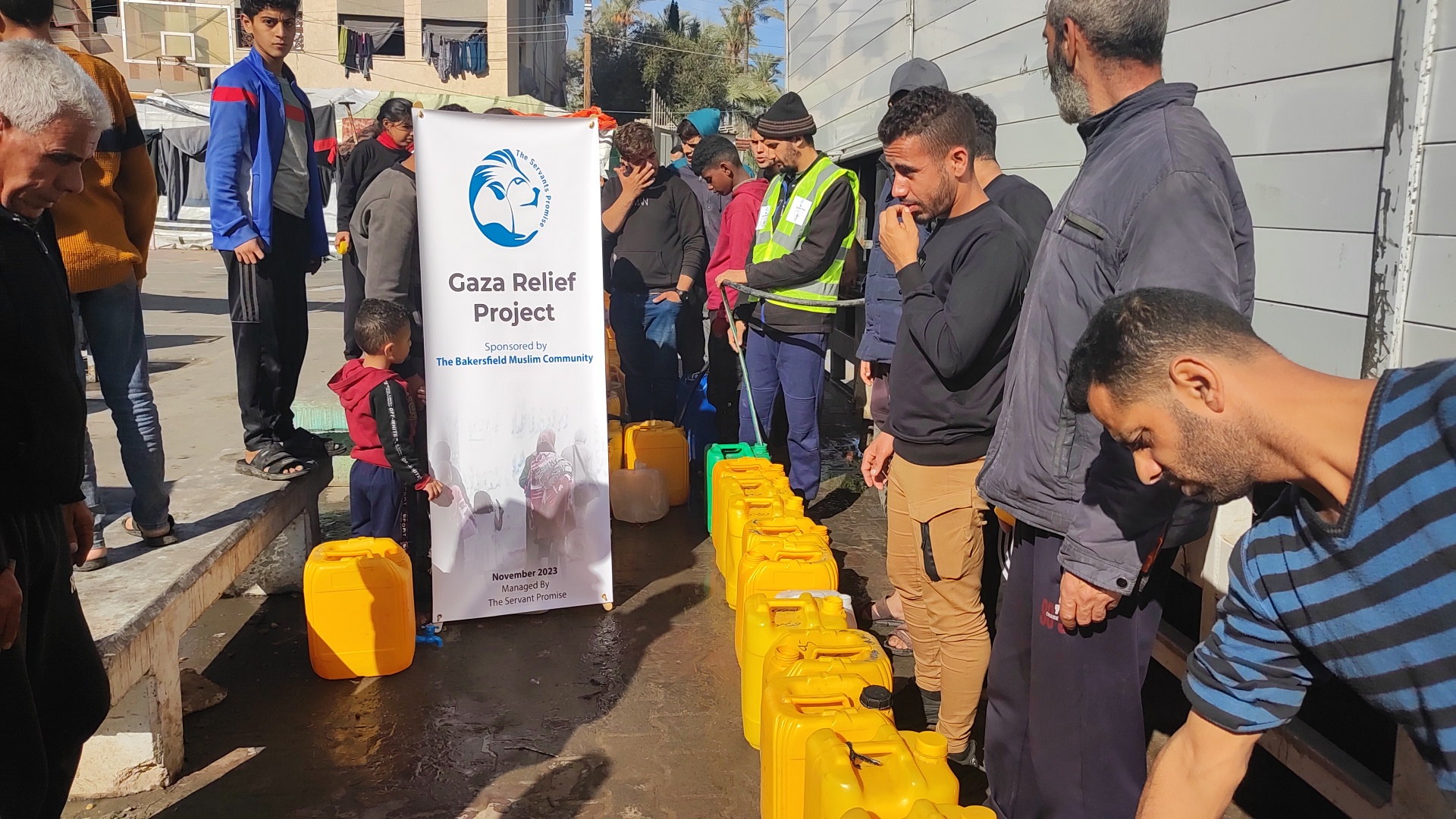 مشروع سقيا الماء للنازحين والمهجرين في غزة